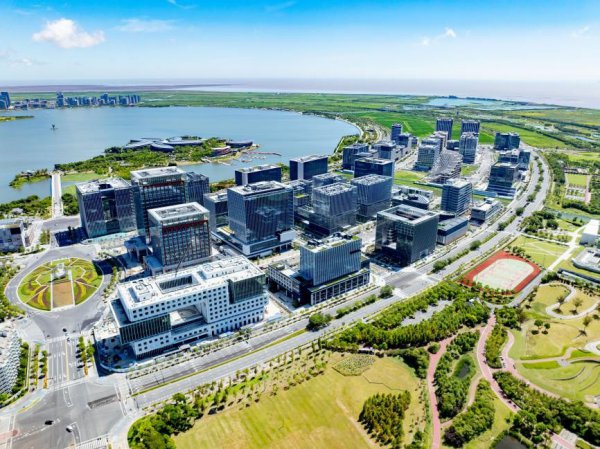 实测临港科创社区的“保温王”口头，“零耗能”竣事13℃当然温差